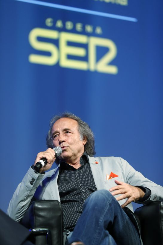 Joan Manuel Serrat, al programa especial del 90 aniversari de Ràdio Barcelona Joan Manuel Serrat, al programa especial del 90 aniversari de Ràdio Barcelona