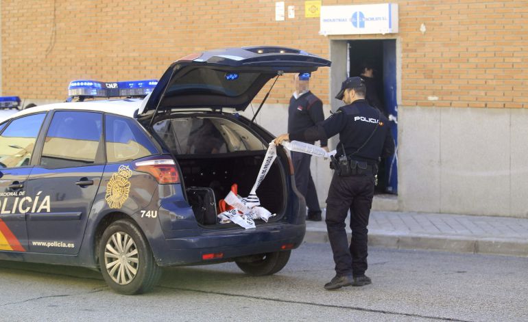 Uno de los lugares en los que se están practicando registros es en el polígono industrial de Cobo Calleja (en la imagen), en la localidad madrileña de Fuenlabrada, donde existen numerosas naves de productos al por mayor Uno de los lugares en los que se están practicando registros es en el polígono industrial de Cobo Calleja (en la imagen), en la localidad madrileña de Fuenlabrada, donde existen numerosas naves de productos al por mayor