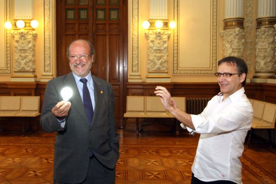León de la Riva deberá convocar el pleno extraordinario León de la Riva deberá convocar el pleno extraordinario