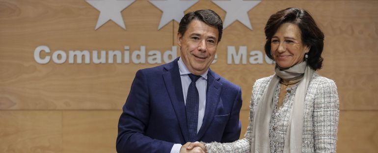 Ignacio González firma convenio con Ana Botín para financiación de las pymes: Las políticas liberales son el único camino para salir de la crisis, según González Ignacio González firma convenio con Ana Botín para financiación de las pymes: Las políticas liberales son el único camino para salir de la crisis, según González