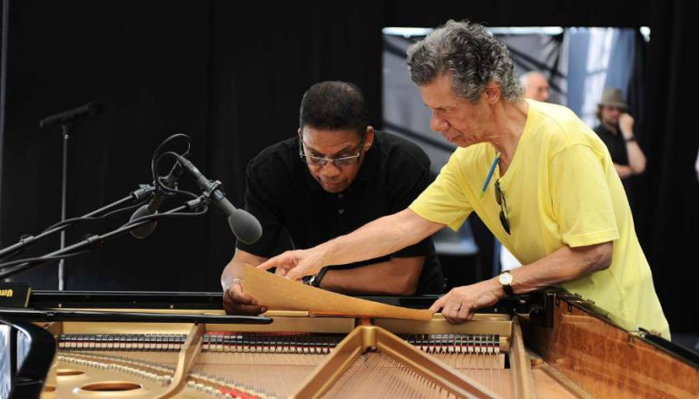 Chick Corea y Herbie Hancock Chick Corea y Herbie Hancock