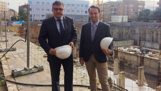 El concejal Cristóbal Grau y el Director General Mateo Castellá han visitado las obras del complejo deportivo Nou Moles El concejal Cristóbal Grau y el Director General Mateo Castellá han visitado las obras del complejo deportivo Nou Moles