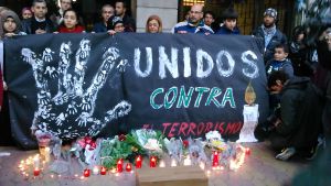 Colectivos musulmanes de Valencia condenan los atentados de París Colectivos musulmanes de Valencia condenan los atentados de París