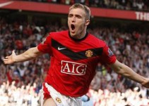 El Valencia negocia por Darren Fletcher