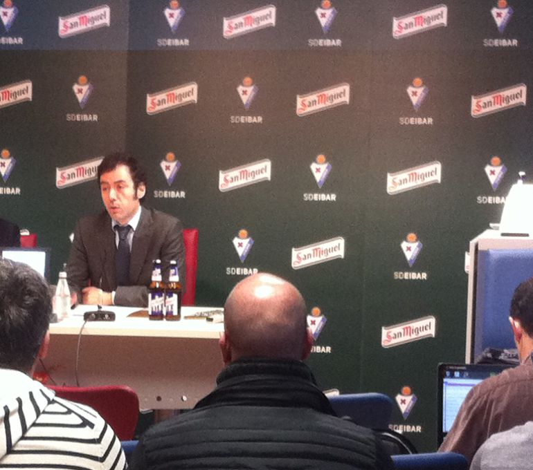 Rafa Páez podría no llegar a jugar con el Eibar Rafa Páez podría no llegar a jugar con el Eibar