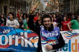 Tipi-tapa tipi-tapa Korrika! Tipi-tapa tipi-tapa Korrika!