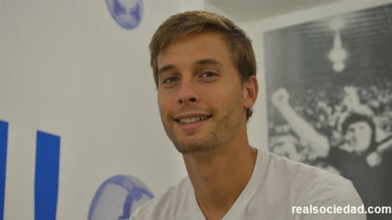 Sergio Canales: "Hemos ganado en confianza en los últimos partidos" Sergio Canales: "Hemos ganado en confianza en los últimos partidos"