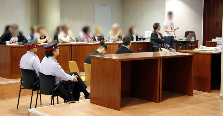 La Sala, amb el jurat popular, aquest dimarts a l'Audiència de Lleida La Sala, amb el jurat popular, aquest dimarts a l'Audiència de Lleida