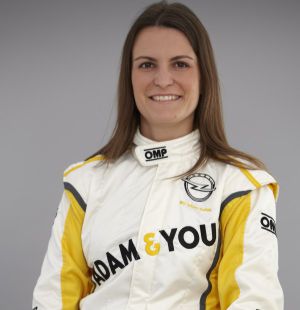 Ángela Vilariño y Opel listos para el Rallye Sierra Morena Ángela Vilariño y Opel listos para el Rallye Sierra Morena