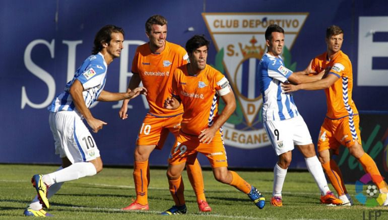Manu García defiende una acción en un partido ante el Leganés Manu García defiende una acción en un partido ante el Leganés