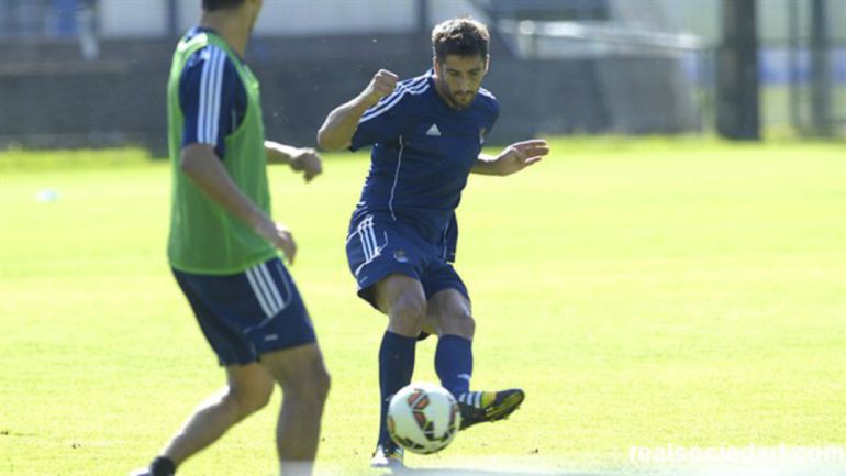 Markel Bergara: "Si ganando al Granada ayudamos al Eibar, mejor" Markel Bergara: "Si ganando al Granada ayudamos al Eibar, mejor"