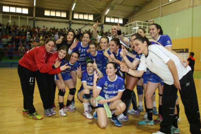 Tricampeonas al ganar a Rocasa Tricampeonas al ganar a Rocasa