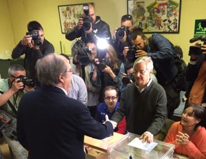 Los candidatos madrileños acuden a las urnas Los candidatos madrileños acuden a las urnas