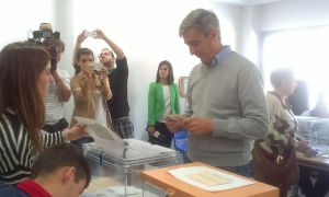 Los candidatos madrileños acuden a las urnas Los candidatos madrileños acuden a las urnas