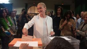 Los candidatos madrileños acuden a las urnas Los candidatos madrileños acuden a las urnas