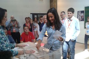 Los candidatos madrileños acuden a las urnas Los candidatos madrileños acuden a las urnas