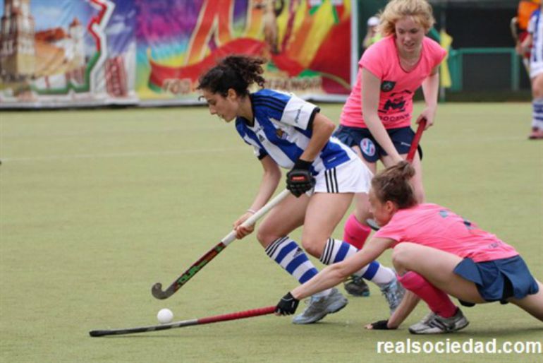 Las chicas de la Real ganan y acaban quintas el Eurohockey (3-1) Las chicas de la Real ganan y acaban quintas el Eurohockey (3-1)