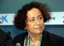 La exministra Ana Palacio mete en el mismo saco a Podemos, Colau, Le Pen y el Estado Islámico