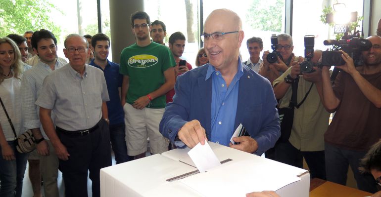 Duran i Lleida: "Si guanya el no, sortiré a donar la cara" Duran i Lleida: "Si guanya el no, sortiré a donar la cara"