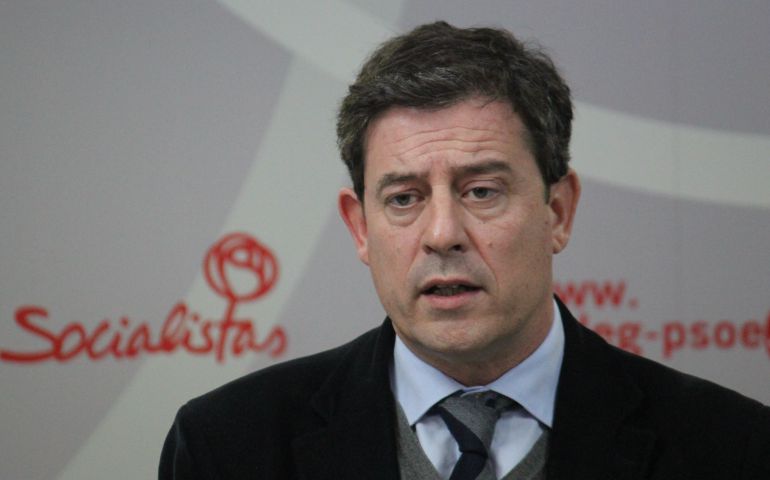 José Ramón Gómez Besteiro: Besteiro: "Las Mareas deben demostrar si suben o bajan, el PSOE aspira a ser tierra firme" José Ramón Gómez Besteiro: Besteiro: "Las Mareas deben demostrar si suben o bajan, el PSOE aspira a ser tierra firme"