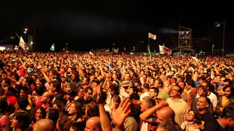Más de 100.000 asistente se congregan cada año en el Festival de Ortigueira, que ya va por su 37ª edición Más de 100.000 asistente se congregan cada año en el Festival de Ortigueira, que ya va por su 37ª edición