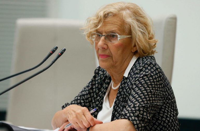 GRA297. MADRID, 09/07/2015.- La alcaldesa de Madrid, Manuela Carmena, durante el pleno extraordinario en el que los partidos del Ayuntamiento debaten sobre la tolerancia y la incitación al odio .- EFE/JUANJO MARTÍN GRA297. MADRID, 09/07/2015.- La alcaldesa de Madrid, Manuela Carmena, durante el pleno extraordinario en el que los partidos del Ayuntamiento debaten sobre la tolerancia y la incitación al odio .- EFE/JUANJO MARTÍN