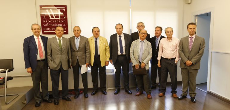 Los empresarios califican de 'miope' al gobierno de Rajoy Los empresarios califican de 'miope' al gobierno de Rajoy