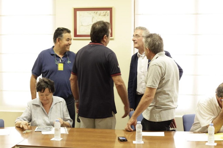 Joaquín Olona en la reunión con las organizaciones de productores de frutas y hortalizas Joaquín Olona en la reunión con las organizaciones de productores de frutas y hortalizas