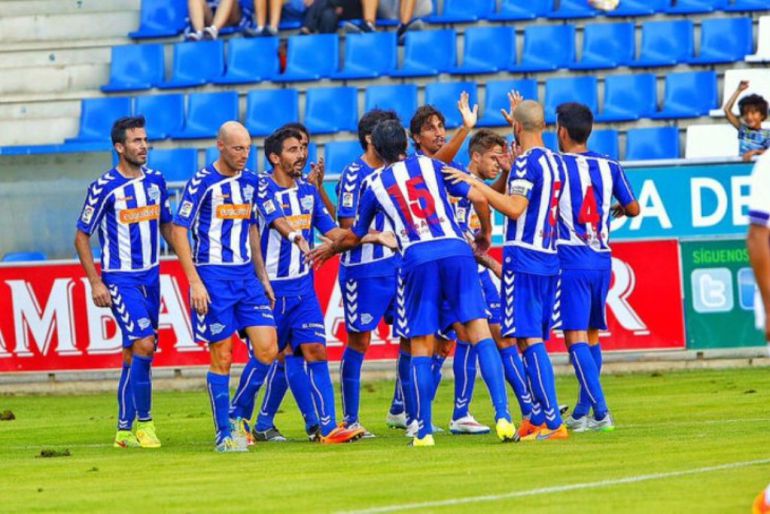 Los jugadores del Alavés celebran el primer gol del partido, marcado por Facundo Guichón en el minuto 28 Los jugadores del Alavés celebran el primer gol del partido, marcado por Facundo Guichón en el minuto 28