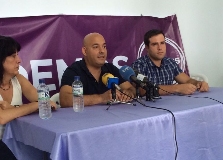 Consuelo López, Obed Santos y Daniel Hierro, en la rueda de prensa. Consuelo López, Obed Santos y Daniel Hierro, en la rueda de prensa.