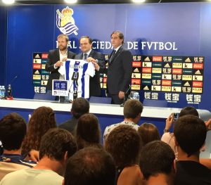 Illarra: "Volver a la Real no es un paso atrás": Illarramendi: "Volver a la Real no es un paso atrás" Illarra: "Volver a la Real no es un paso atrás": Illarramendi: "Volver a la Real no es un paso atrás"