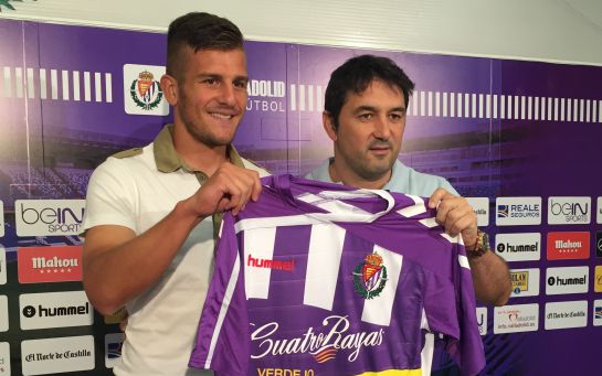Diego Rubio, acento chileno en la vanguardia del Real Valladolid Diego Rubio, acento chileno en la vanguardia del Real Valladolid