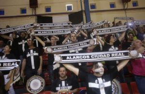 Alarcos desembarca en Plata en el Santa María Alarcos desembarca en Plata en el Santa María