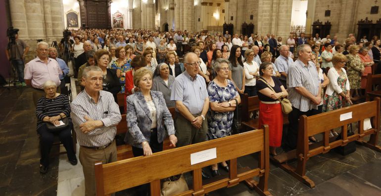 Aspecto de la Catedral de Valencia durante la vigilia por la unidad de España Aspecto de la Catedral de Valencia durante la vigilia por la unidad de España