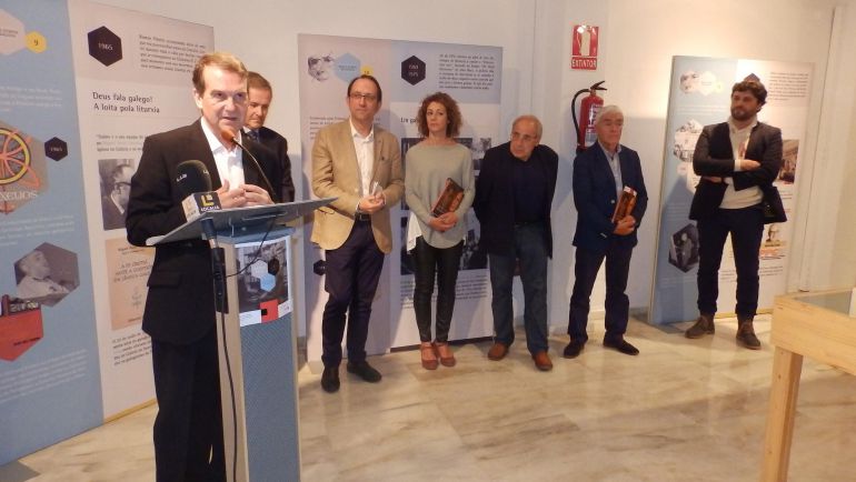 Raíz e Utopía de Galicia: Arte y cultura galeguista en la vida de Xaime Isla Raíz e Utopía de Galicia: Arte y cultura galeguista en la vida de Xaime Isla
