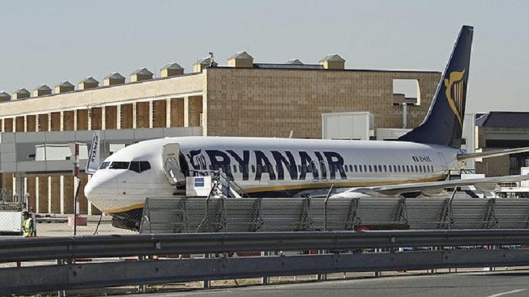 Ryanair oferta 100.000 asientos desde Sevilla a 19,99 euros por trayecto Ryanair oferta 100.000 asientos desde Sevilla a 19,99 euros por trayecto
