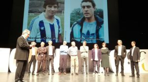 Iñaki Gabilondo, con el once de la Real que ganó la primera Liga y familia de los fallecidos Celayeta y Ormaechea Iñaki Gabilondo, con el once de la Real que ganó la primera Liga y familia de los fallecidos Celayeta y Ormaechea