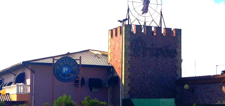 El Club Privée, a la carretera de Salou. El Club Privée, a la carretera de Salou.
