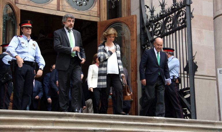 Rigau declara "tranquila de conciencia" y niega haber dado ninguna orden a los directores de centros educativos Rigau declara "tranquila de conciencia" y niega haber dado ninguna orden a los directores de centros educativos