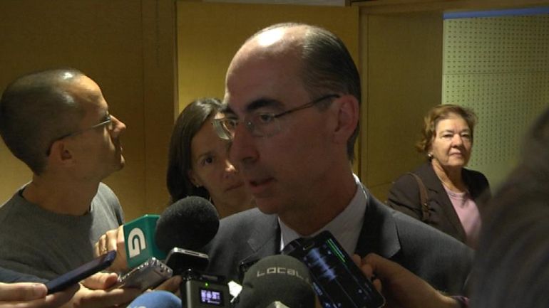 El Conselleiro de Sanidad ante los medios de comunicación el día que se enfrente a la primera huelga de trabajadores del Alvaro Cunqueiro El Conselleiro de Sanidad ante los medios de comunicación el día que se enfrente a la primera huelga de trabajadores del Alvaro Cunqueiro