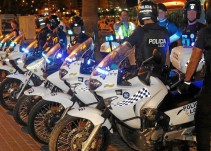 La Fiscal?a acusa de extorsi?n y coacciones a los nueve polic?as locales detenidos
