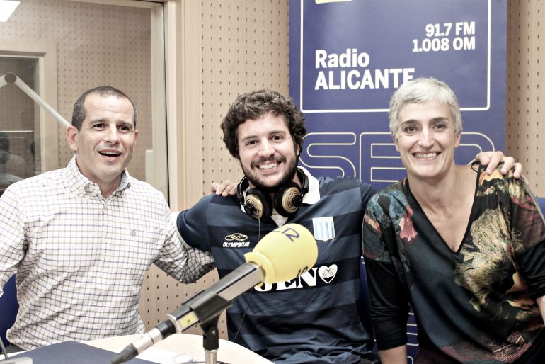 Fran Vignale, reportero-tripulante del MAPFRE en la Vuelta al Mundo a Vela y Laura Urrutia del directora del Museo de la Volvo Ocean Race Fran Vignale, reportero-tripulante del MAPFRE en la Vuelta al Mundo a Vela y Laura Urrutia del directora del Museo de la Volvo Ocean Race