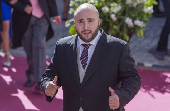 Kiko Rivera, hijo de Isabel Pantoja y hermano de Cayetano Rivera. Kiko Rivera, hijo de Isabel Pantoja y hermano de Cayetano Rivera.
