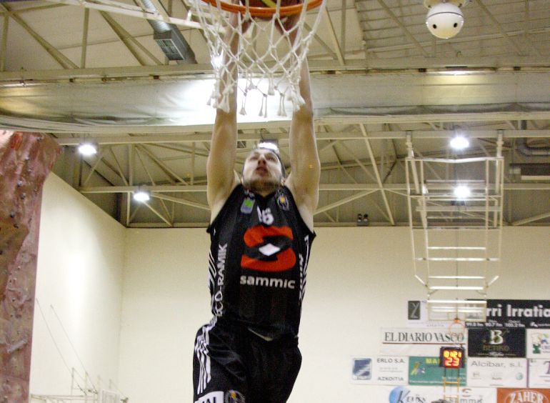Segunda derrota del Covirán Granada en lo que va de temporada tras caer por 83-71 en el Polideportivo Azpeitia ante Sammic ISB Segunda derrota del Covirán Granada en lo que va de temporada tras caer por 83-71 en el Polideportivo Azpeitia ante Sammic ISB