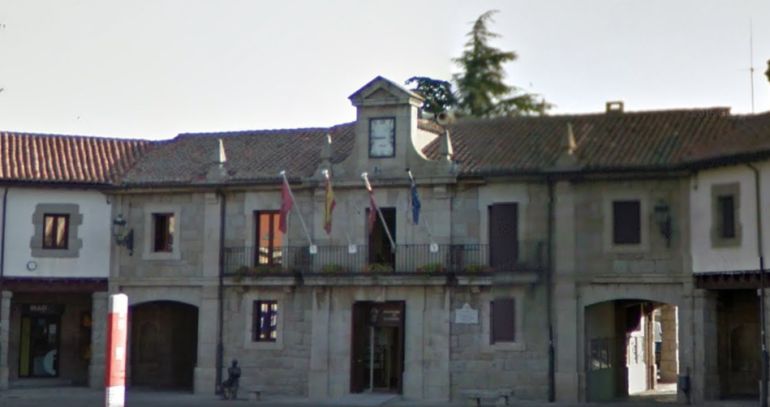 Fachada del Ayuntamiento de la localidad madrileña de Guadarrama. Fachada del Ayuntamiento de la localidad madrileña de Guadarrama.