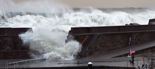 2 millones de euros para reparar la costa: 2 millones de euros para reparar la costa 2 millones de euros para reparar la costa: 2 millones de euros para reparar la costa