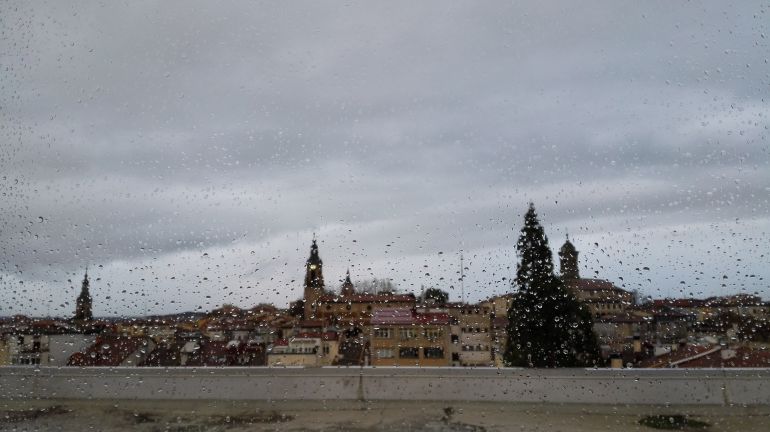 Vuelve la lluvia y el frio a Vitoria-Gasteiz Vuelve la lluvia y el frio a Vitoria-Gasteiz