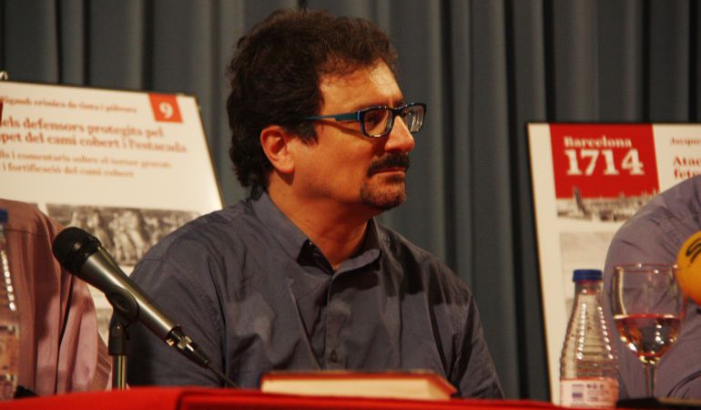 Primer pla de Sánchez Piñol. Primer pla de Sánchez Piñol.