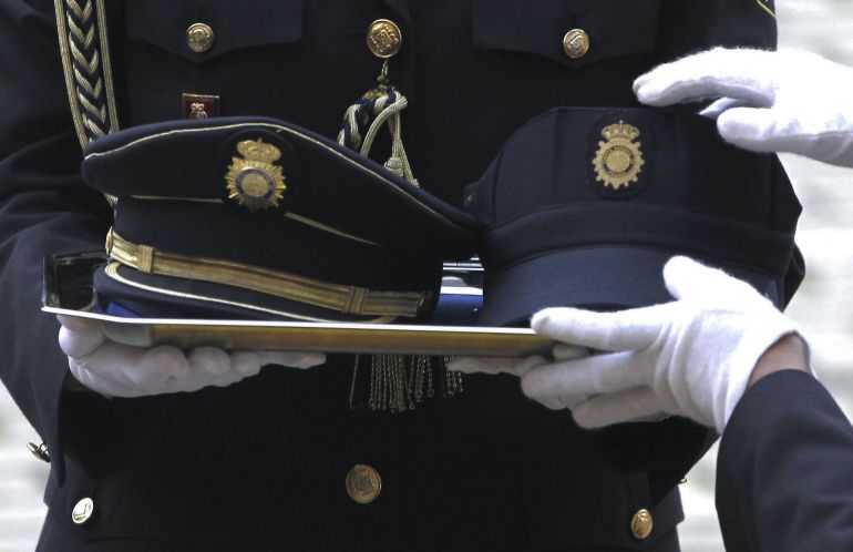 Los dos policías de Kabul murieron por un shock traumático provocado por explosiones Los dos policías de Kabul murieron por un shock traumático provocado por explosiones