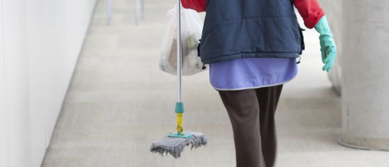 Contrato 8 minutos: El colmo de la precariedad: contratos de 8 minutos Contrato 8 minutos: El colmo de la precariedad: contratos de 8 minutos